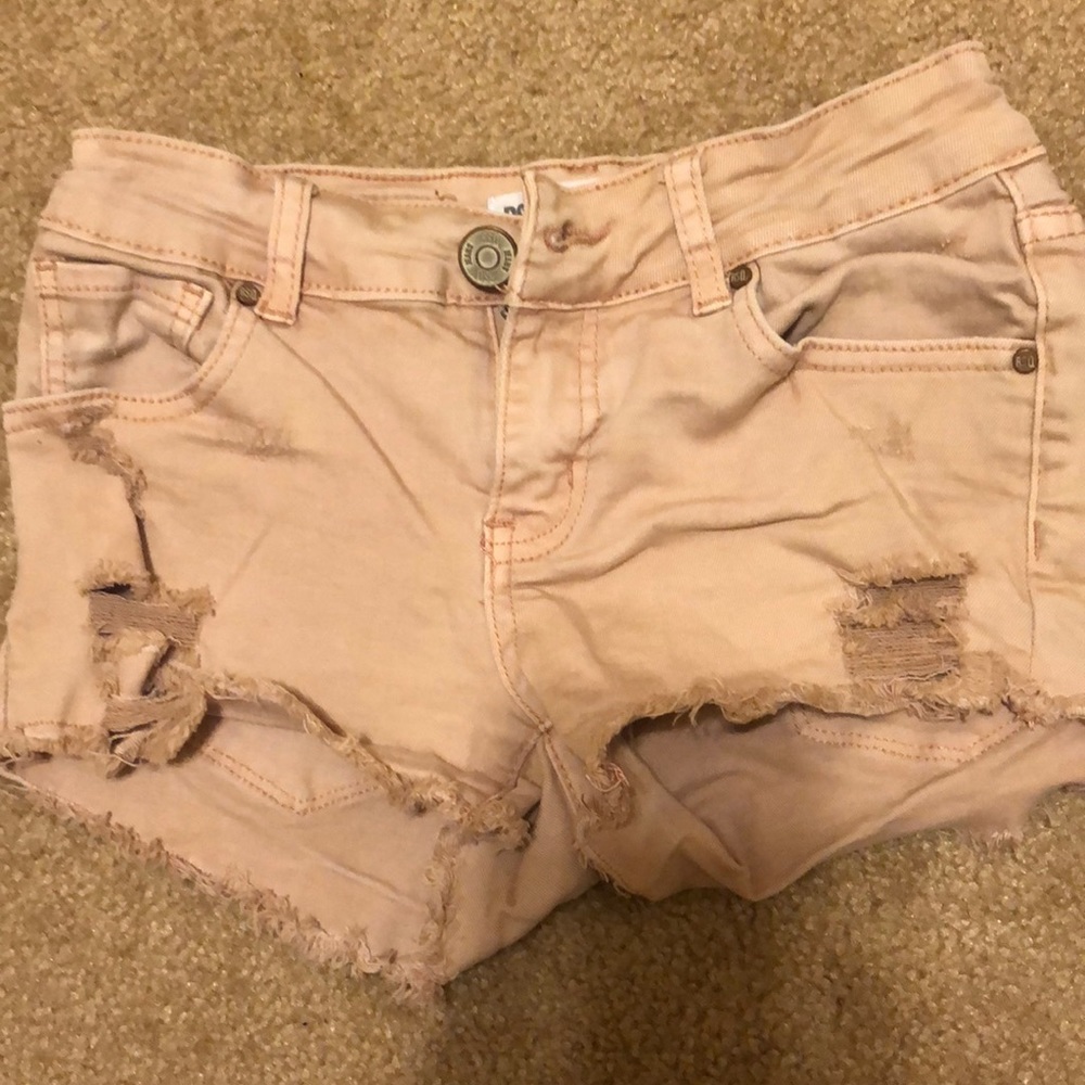 dusty rose pink shorts